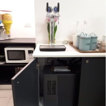 ברז סודה מים חד"א עובדים במלון